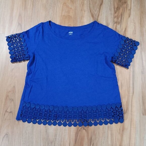 🔺️ANA Blue Embroidered Lace Lined Top Medium - Picture 1 of 8
